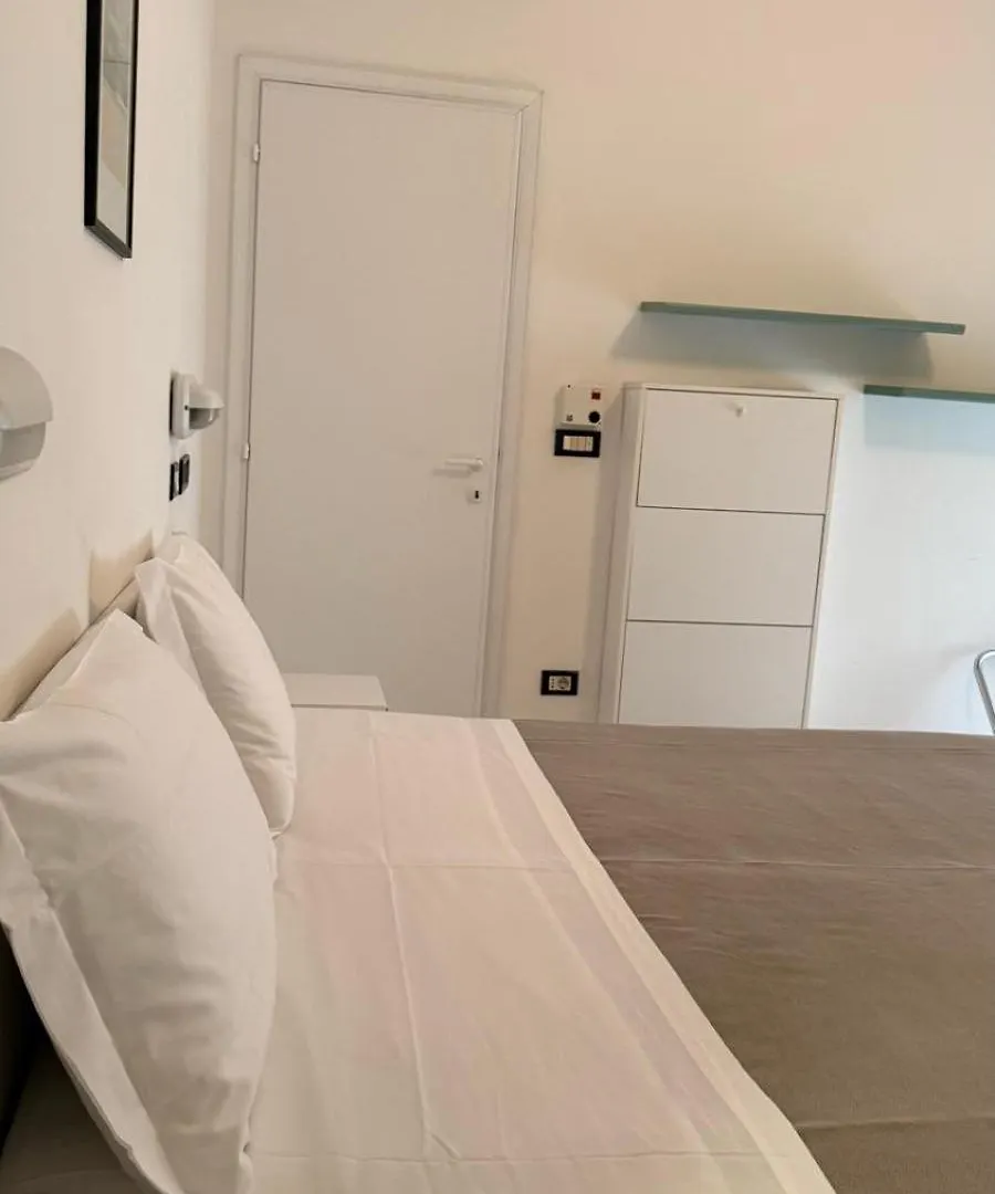 Affittacamere Hotel Ambassador Room Only Cattolica